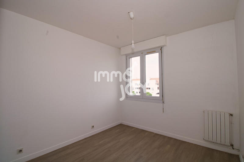 Appartement - 100 m² - 6 pièces