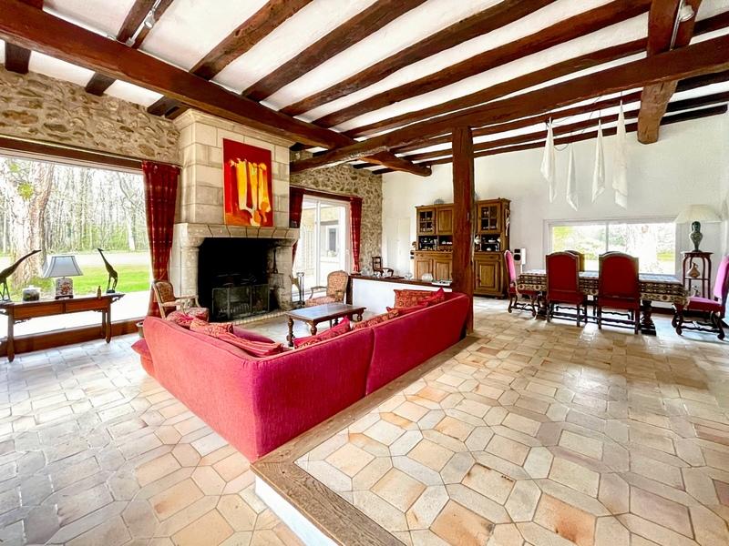 Longère - 385 m² - 11 pièces