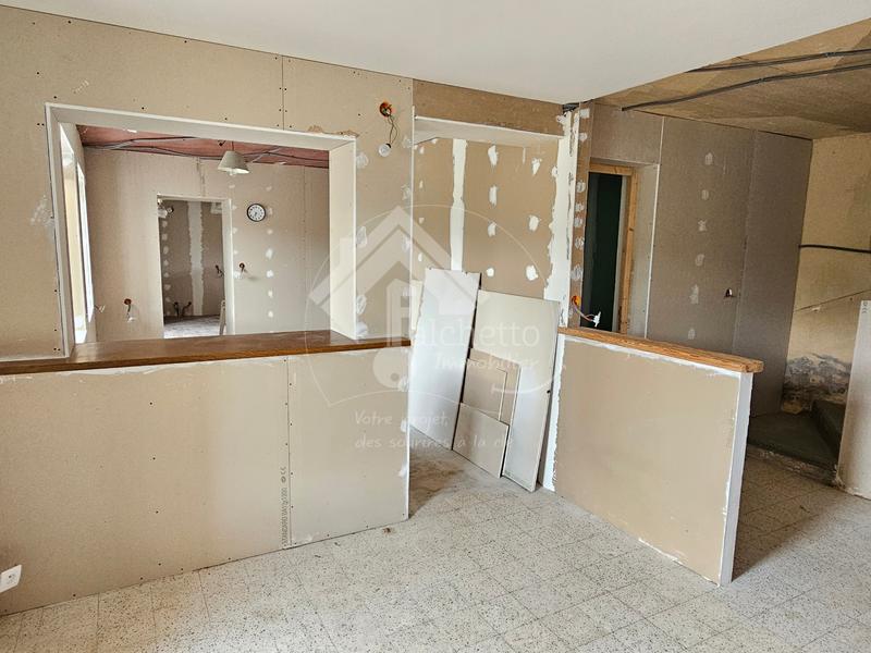 Maison de village - 100 m² - 4 pièces