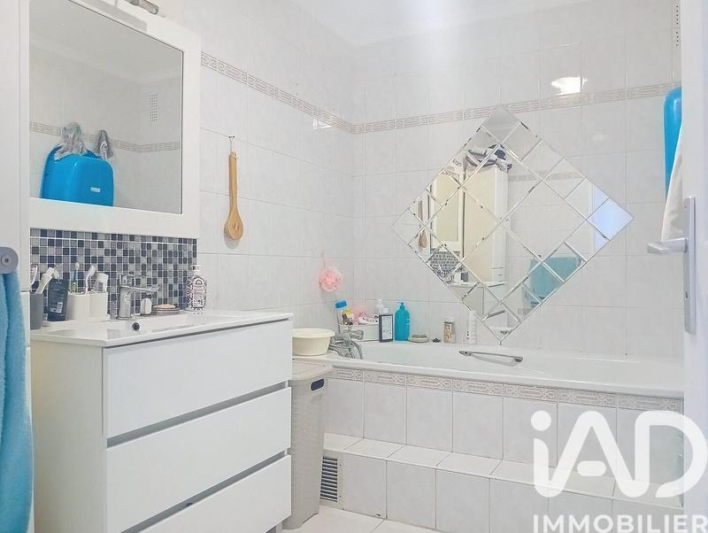 Appartement - 80 m² - 5 pièces