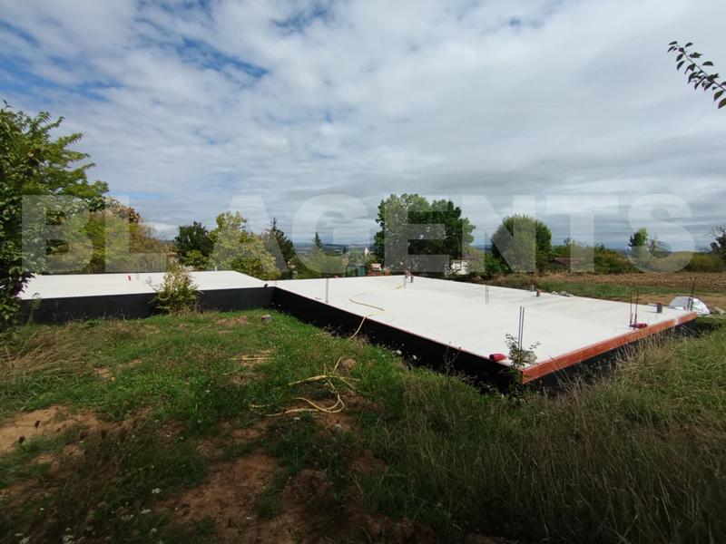 Terrain constructible - 1 480 m²