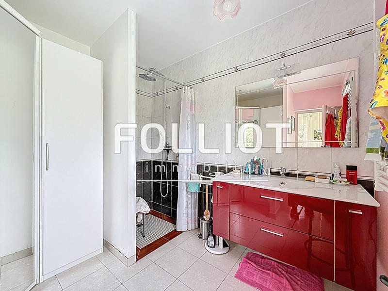 Maison - 137 m² - 5 pièces