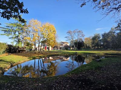 Maison ancienne - 190 m² - 7 pièces