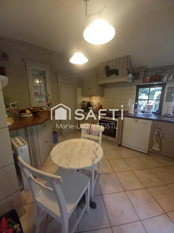 Maison - 121 m² - 6 pièces