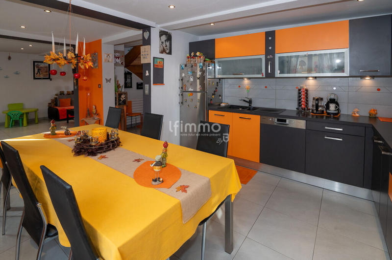Maison - 117 m² - 6 pièces