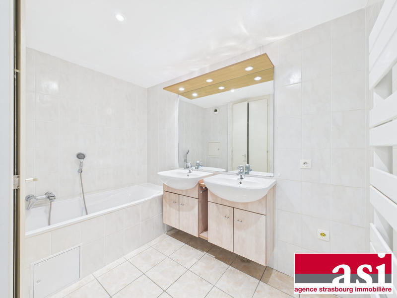 Appartement - 93 m² - 4 pièces