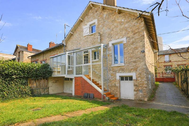 Maison - 102 m² - 6 pièces