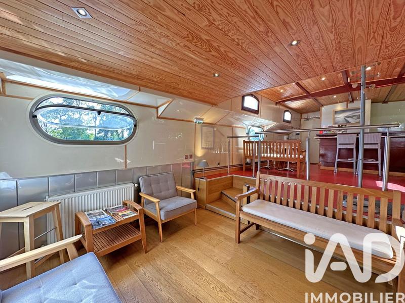 Maison - 180 m² - 8 pièces