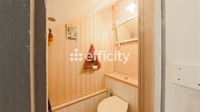 Maison - 250 m² - 8 pièces