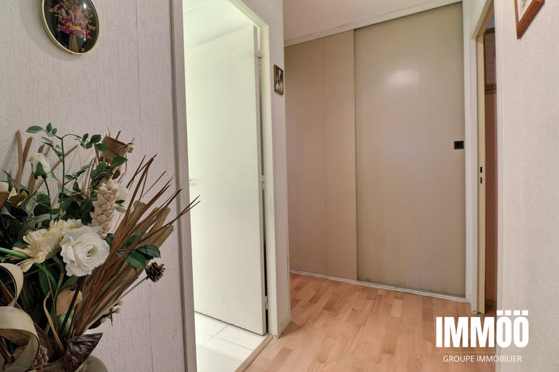 Appartement - 93 m² - 4 pièces