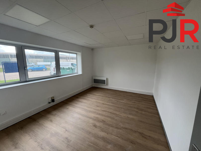 Local d'activités - 859 m²
