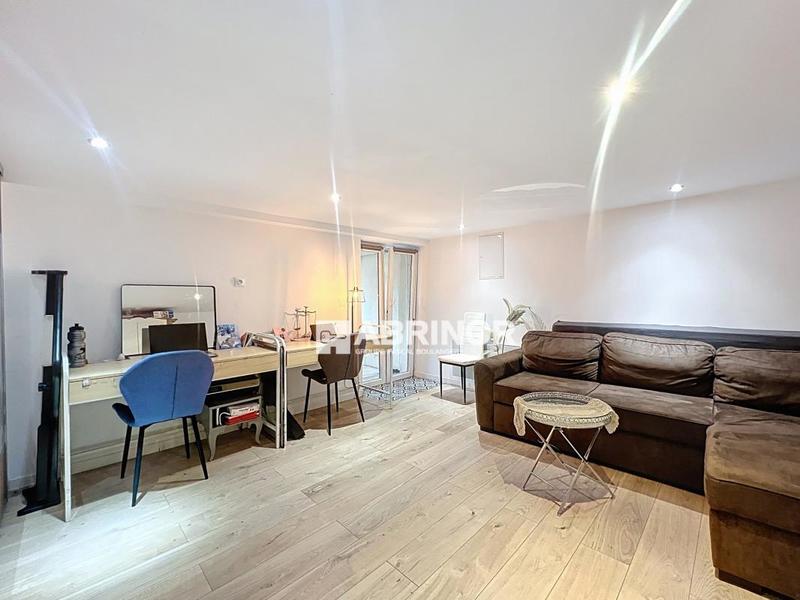 Maison - 101 m² - 5 pièces