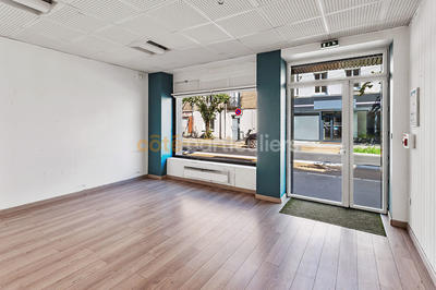 Local commercial - 66 m² - 3 pièces