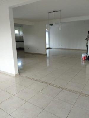 Appartement - 220 m² - 5 pièces