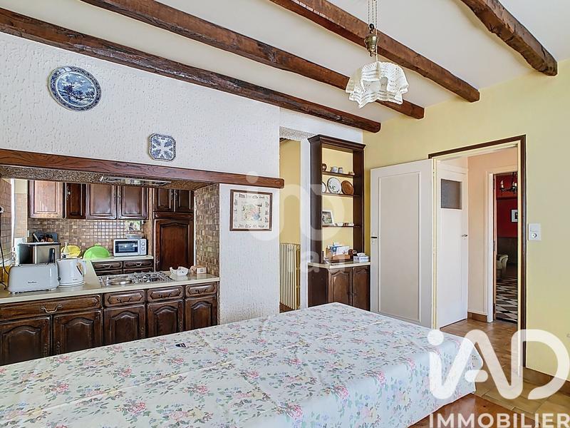 Maison - 210 m² - 7 pièces