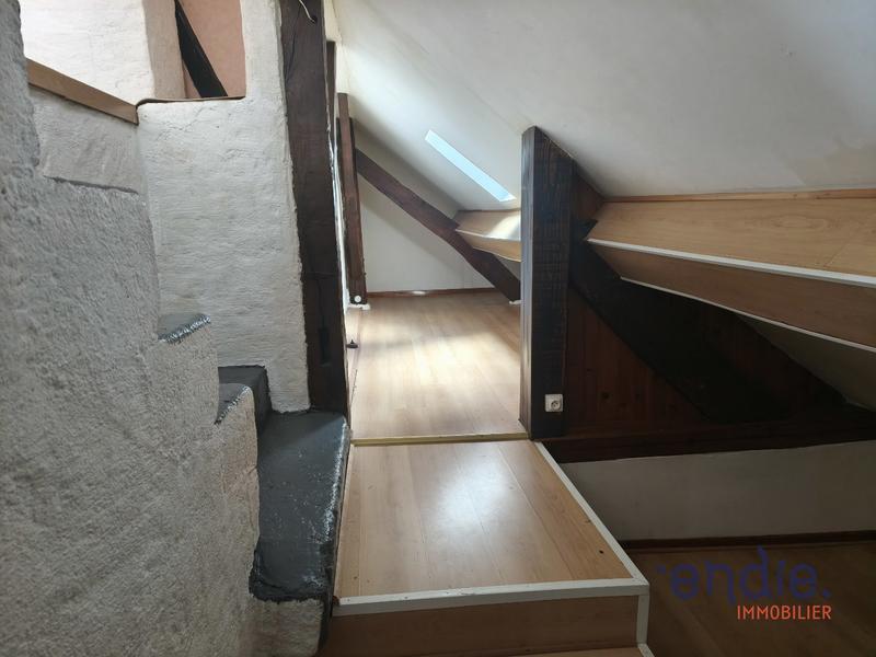 Maison - 106 m² - 7 pièces