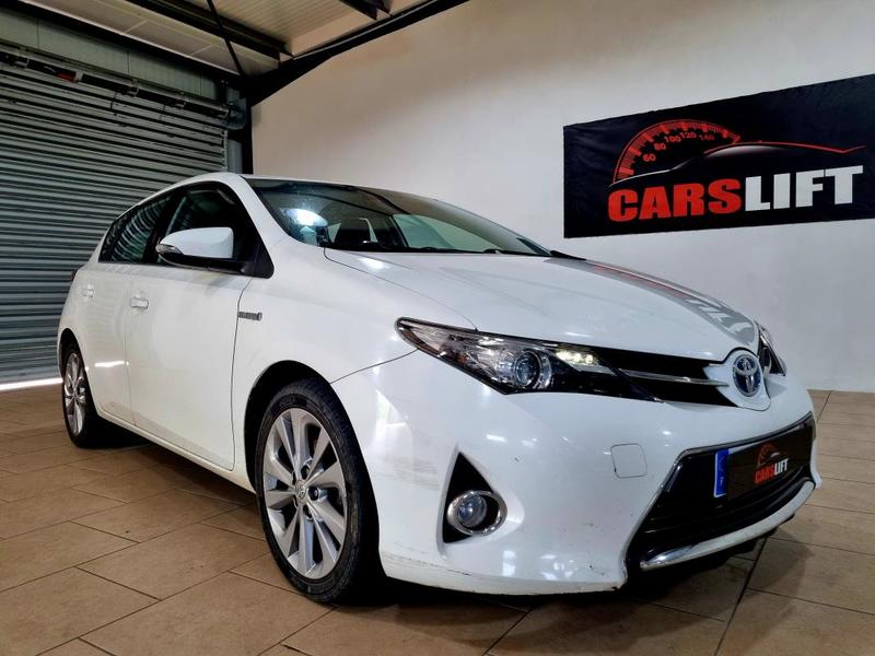 Toyota Auris 1.8 Vvt-i Hsd Cvt Hybride 99 ch Dynamic - Garantie 6 Mois