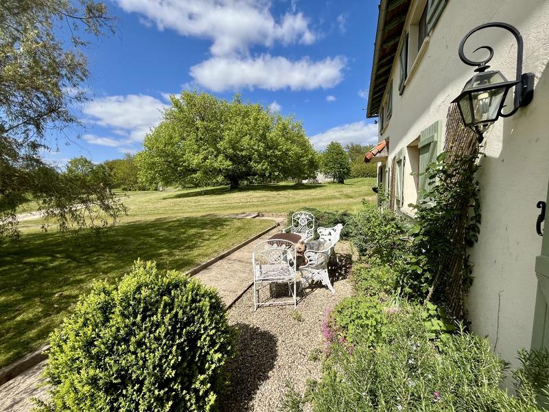 Maison de domaine - 530 m² - 14 pièces