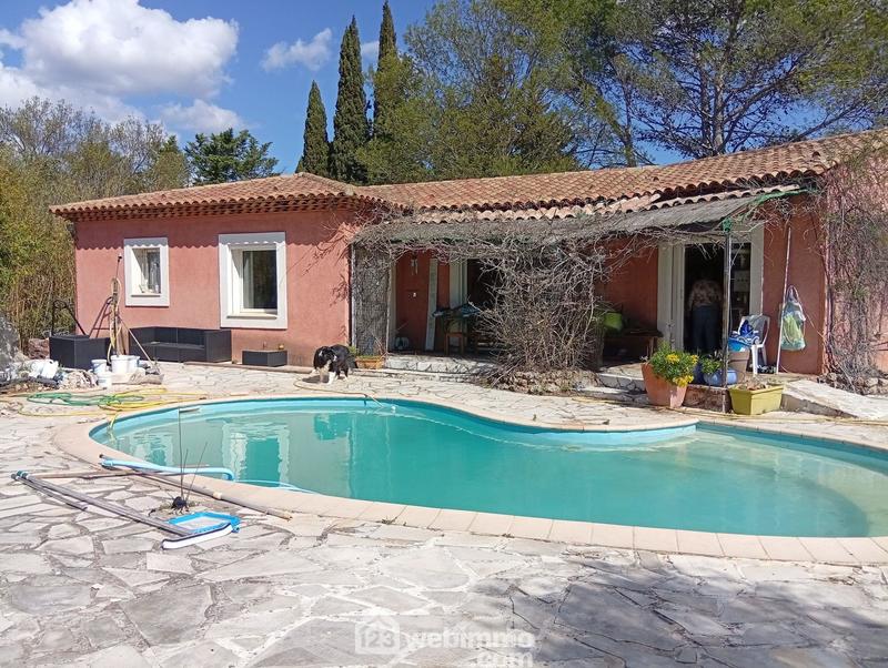 Villa - 130 m² - 4 pièces