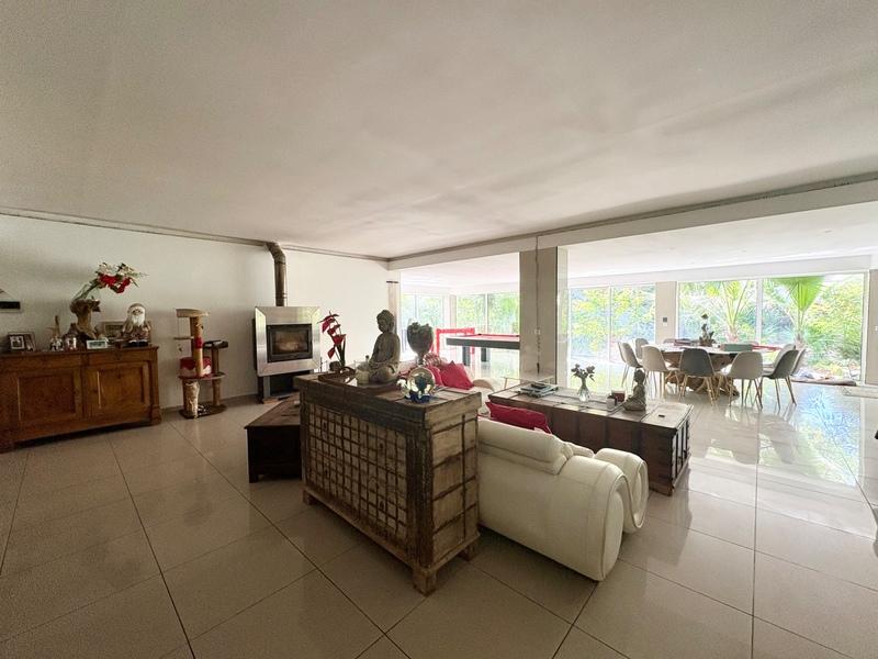 Maison - 150 m² - 2 pièces