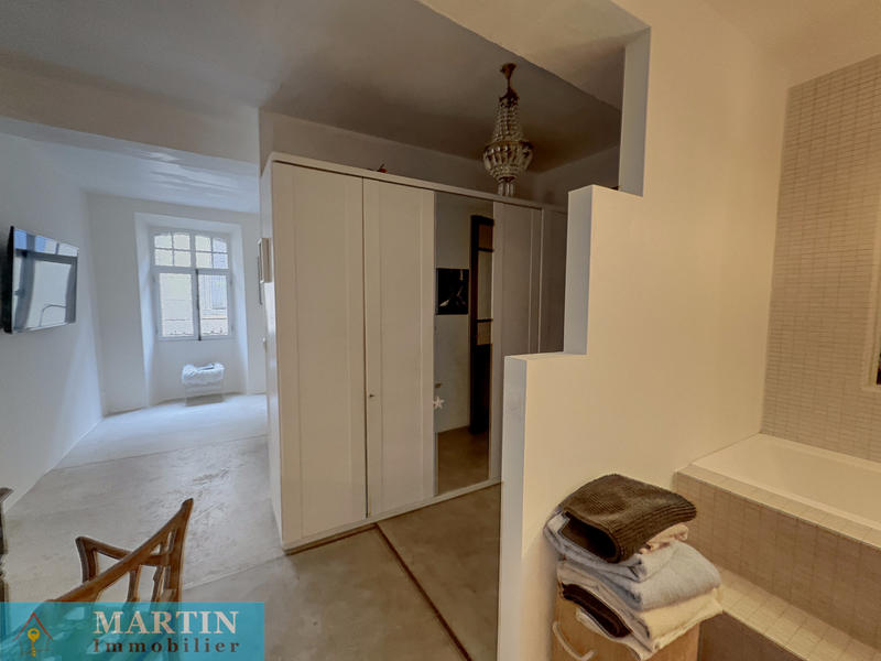 Maison de village - 234 m² - 10 pièces