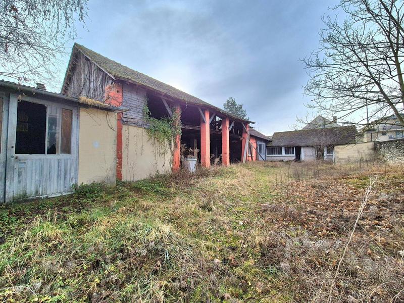 Maison - 327 m² - 2 pièces