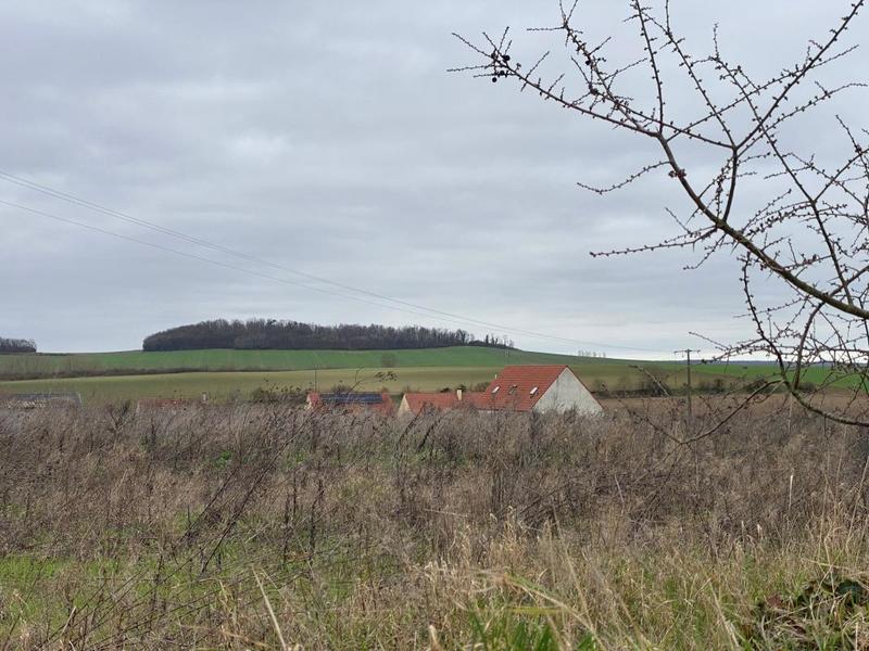 Terrain constructible - 4 623 m²