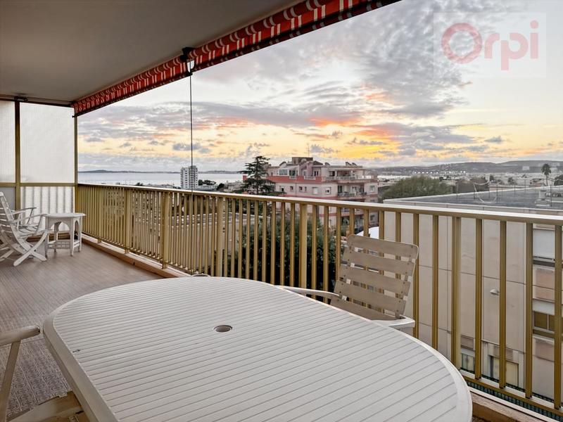 Appartement - 67 m² - 2 pièces