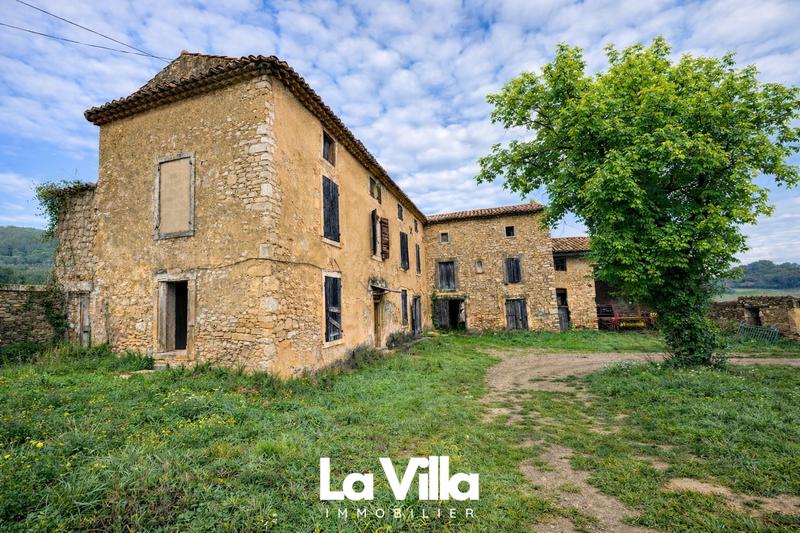 Maison - 180 m² - 10 pièces