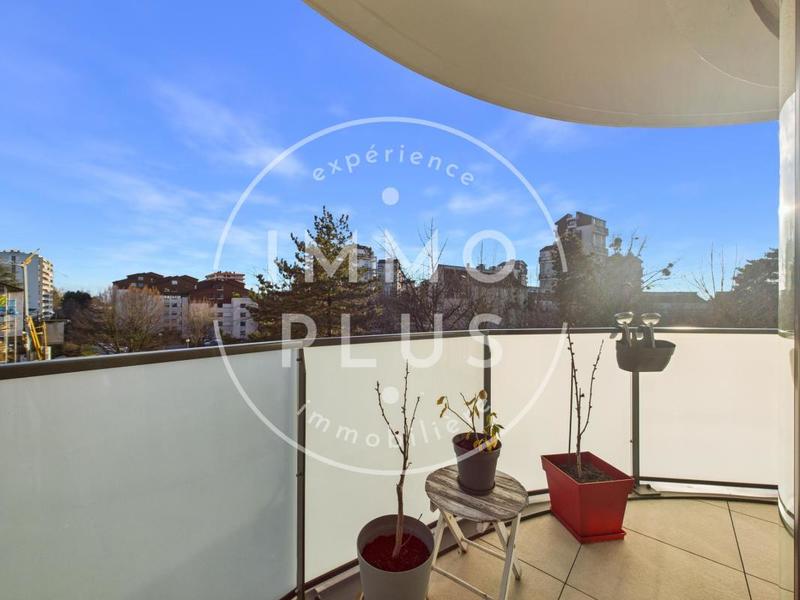 Appartement - 92 m² - 4 pièces