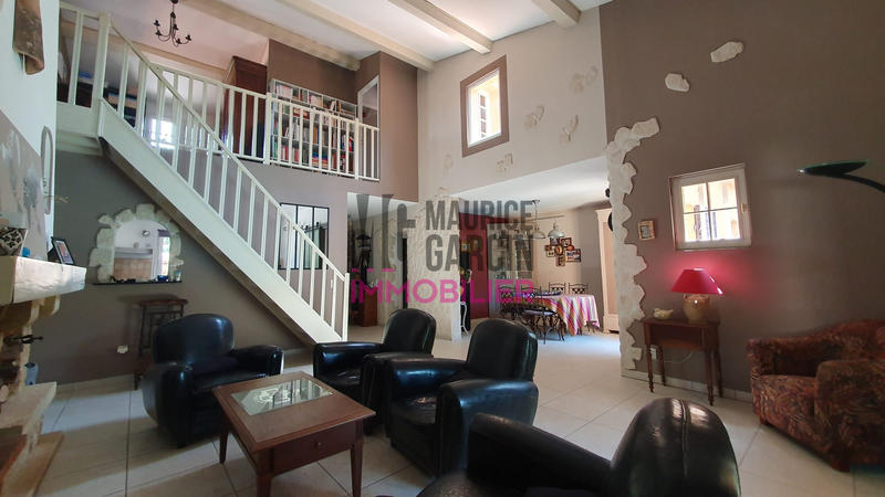 Maison - 170 m² - 6 pièces