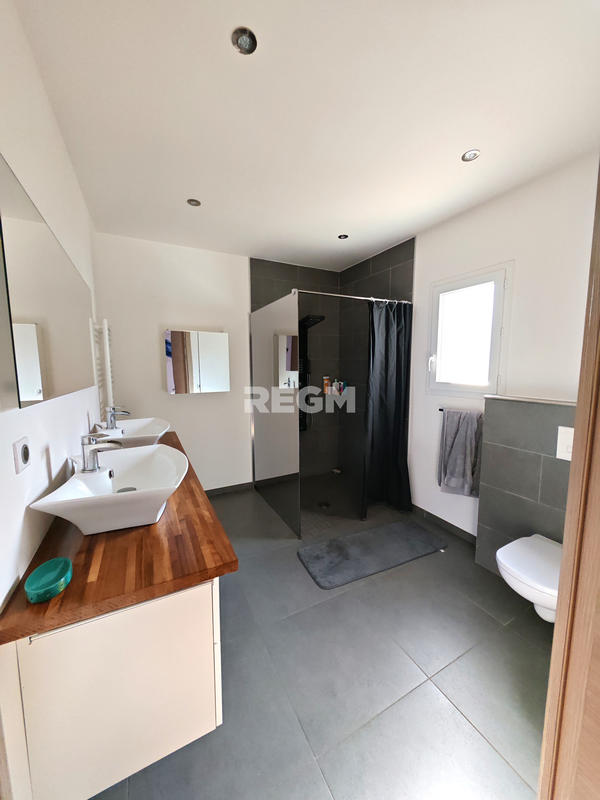 Villa - 120 m² - 4 pièces