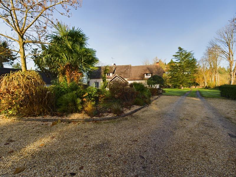 Maison - 180 m² - 6 pièces