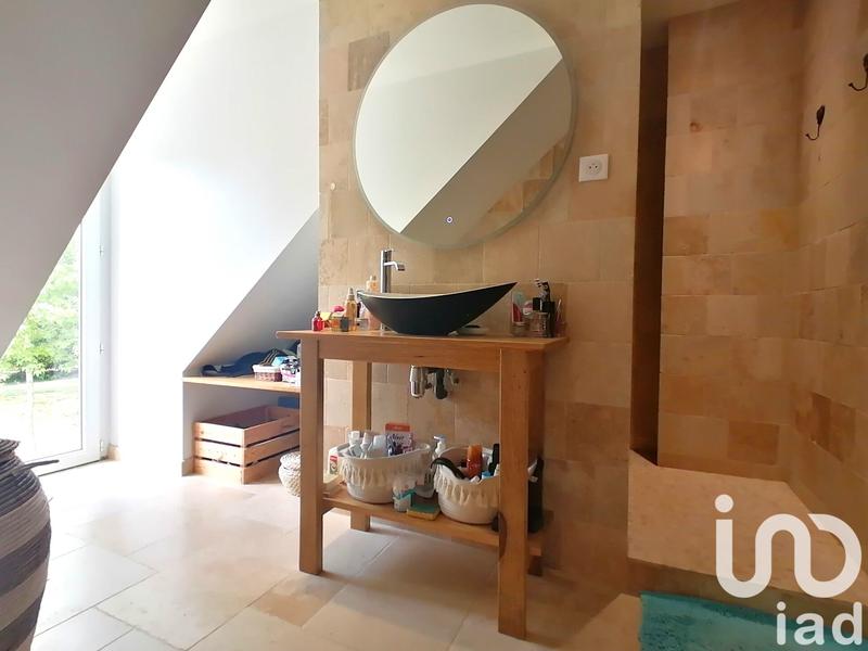 Maison - 223 m² - 8 pièces