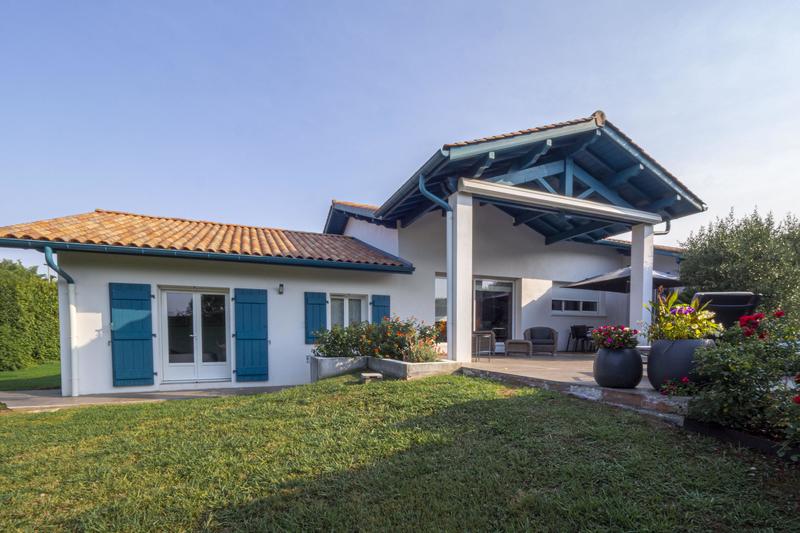 Maison - 143 m² - 5 pièces