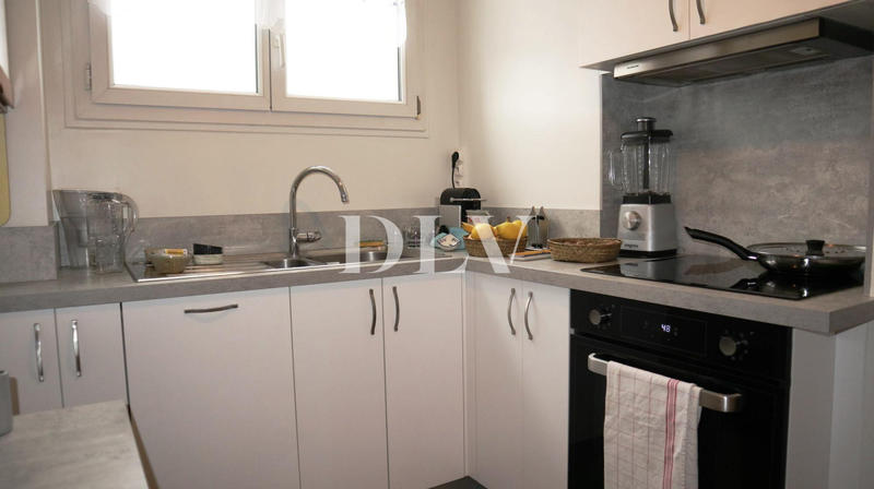 Appartement - 91 m² - 6 pièces