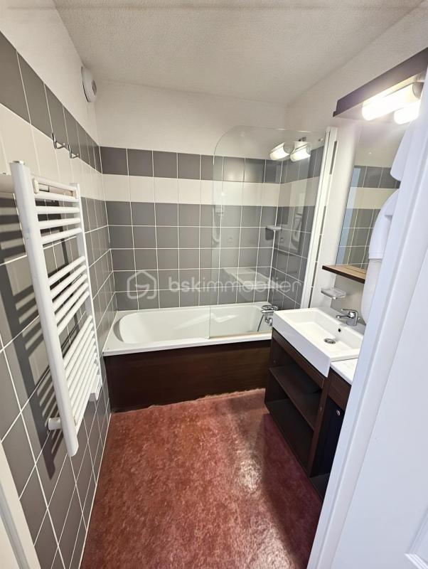 Appartement - 49 m² - 3 pièces