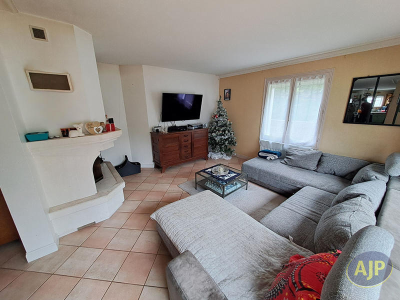 Maison - 166 m² - 6 pièces