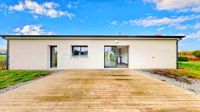 Maison - 92 m² - 4 pièces