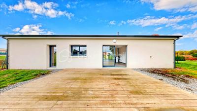 Maison - 92 m² - 4 pièces