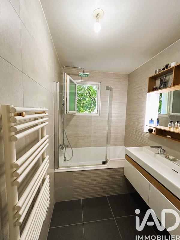 Appartement - 80 m² - 3 pièces