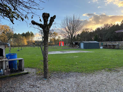 Maison - 220 m² - 11 pièces