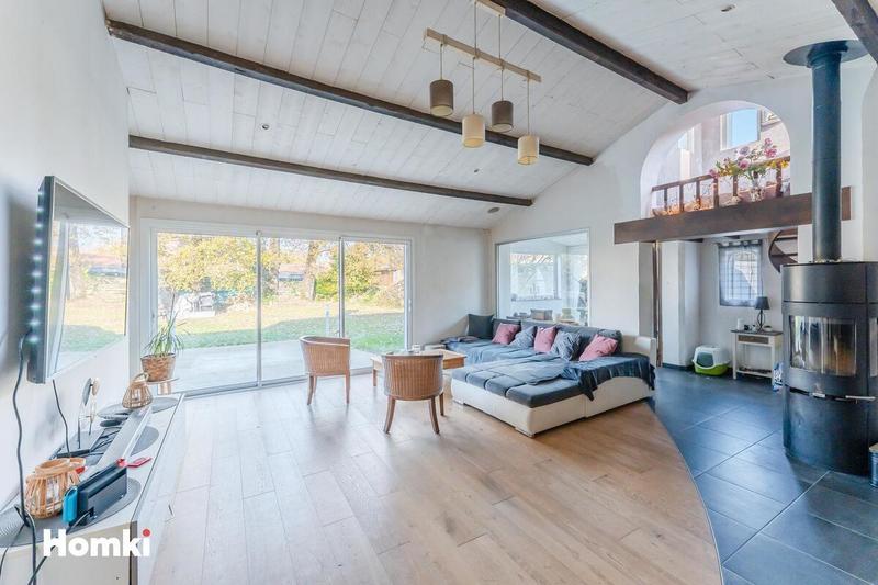 Maison - 192 m² - 6 pièces