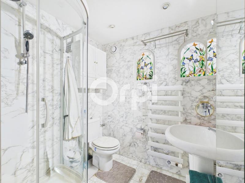 Appartement - 75 m² - 3 pièces