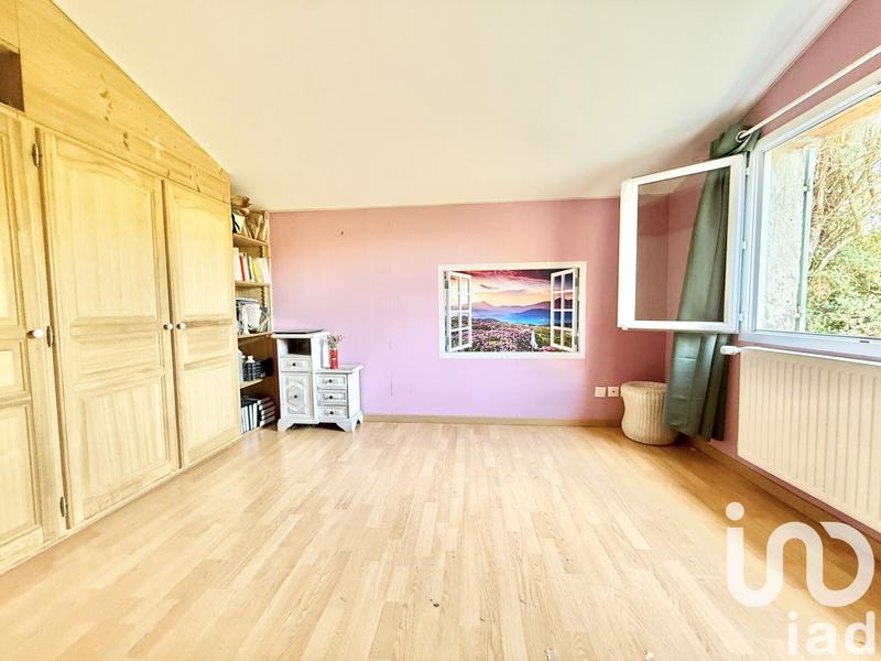 Maison - 205 m² - 8 pièces