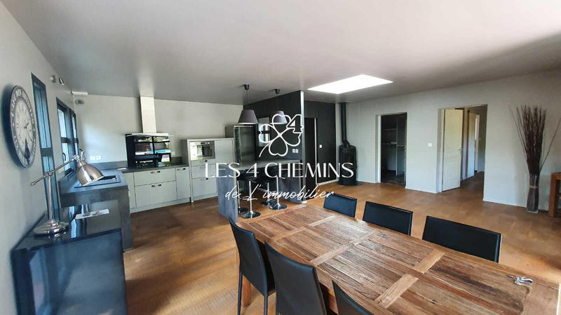 Maison - 104 m² - 4 pièces