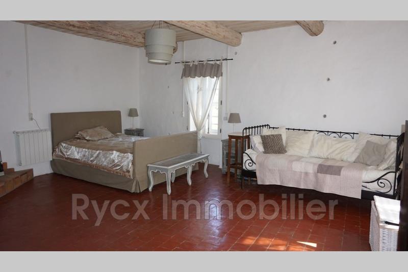 Maison - 285 m² - 9 pièces