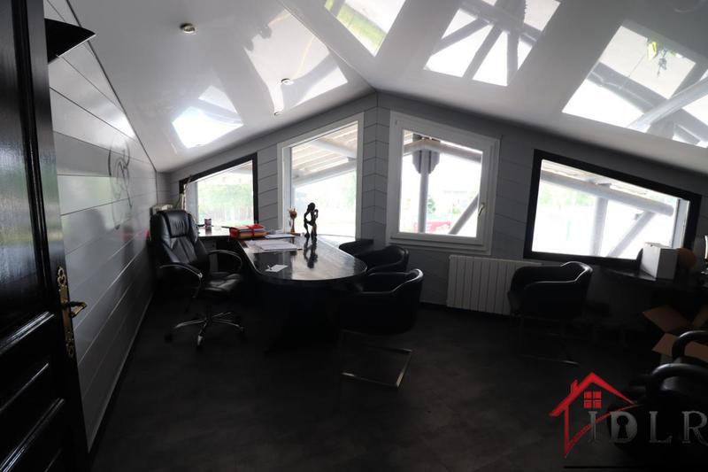 Local d'activité / Entrepôt - 22 000 m²