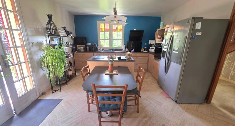 Maison - 203 m² - 6 pièces