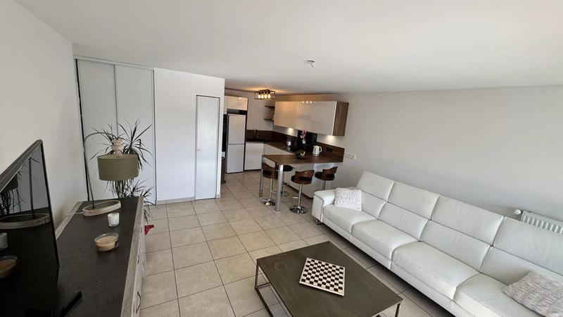 Appartement - 60 m² - 3 pièces